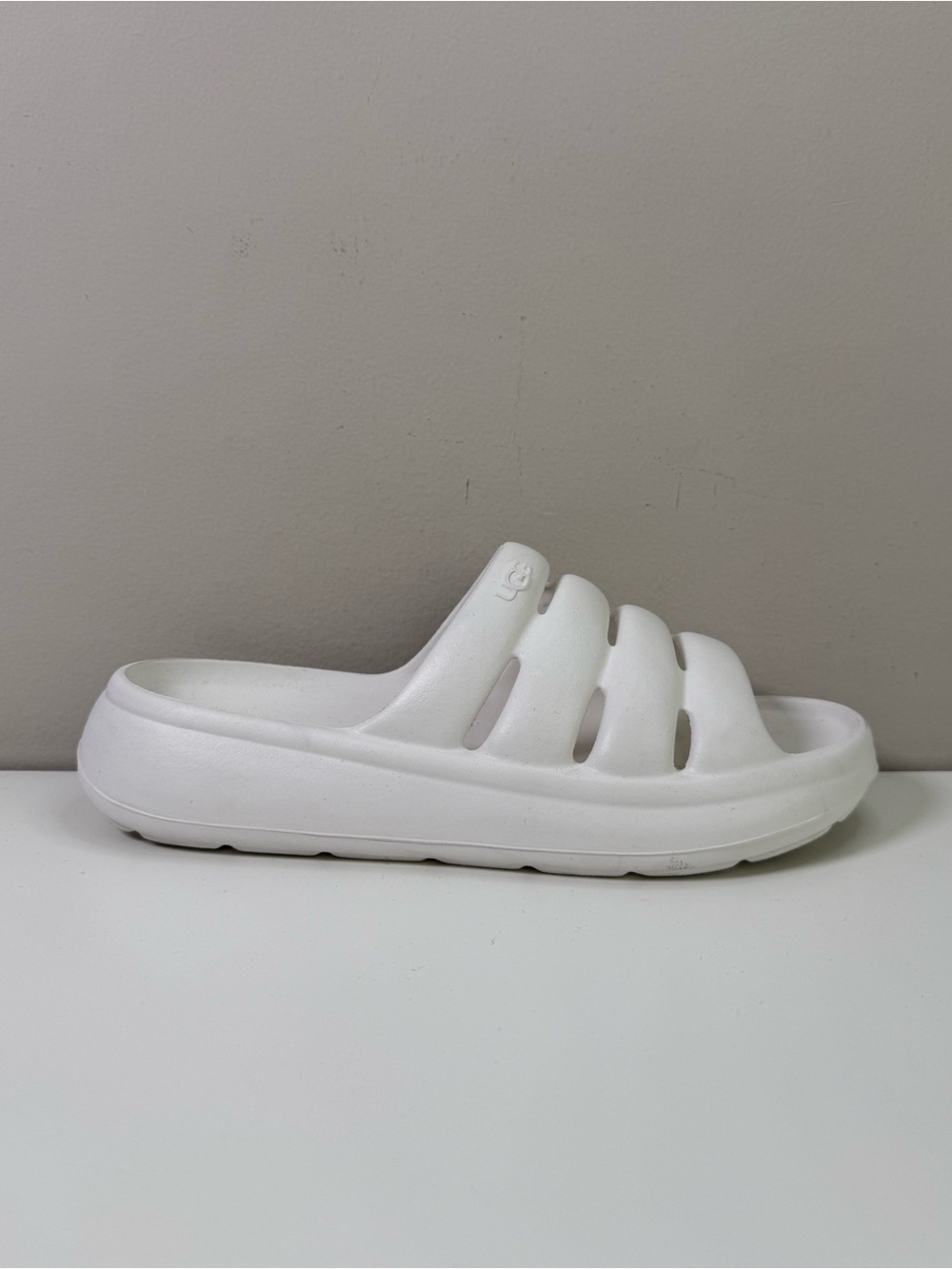 UGG Sport Yeah Slide Sandals White Waterproof Slip On Slides Women's Size 8 - Picture 2 of 15
